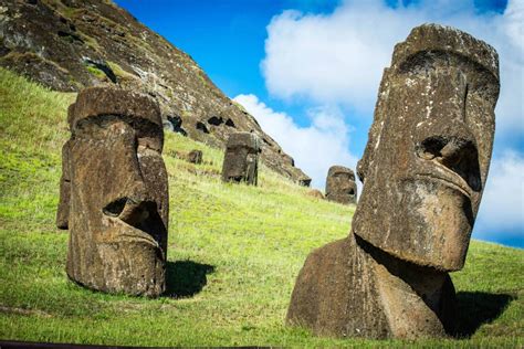 easter island moai pronunciation